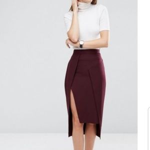 Beautiful skirt with high side split